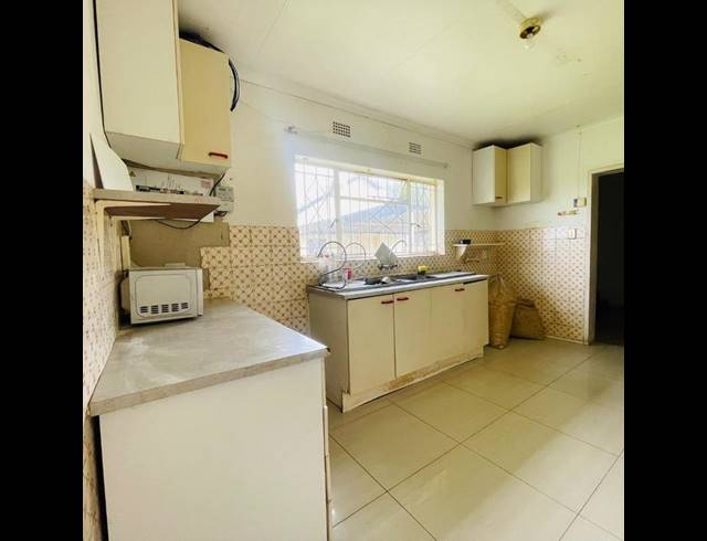 FARM FOR SALE IN GOLF VIEW